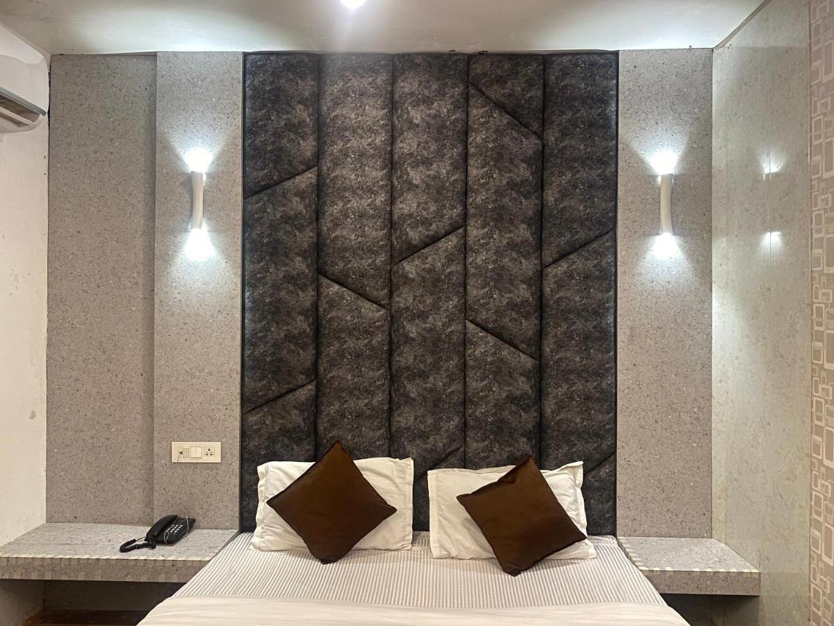 Grg Pardesi Hotel Haridvár Kültér fotó