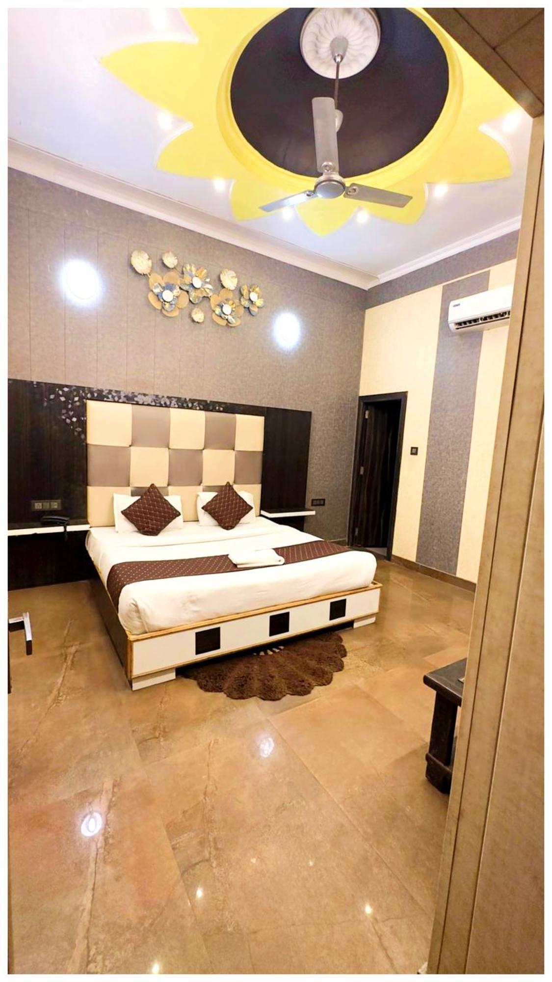 Grg Pardesi Hotel Haridvár Kültér fotó