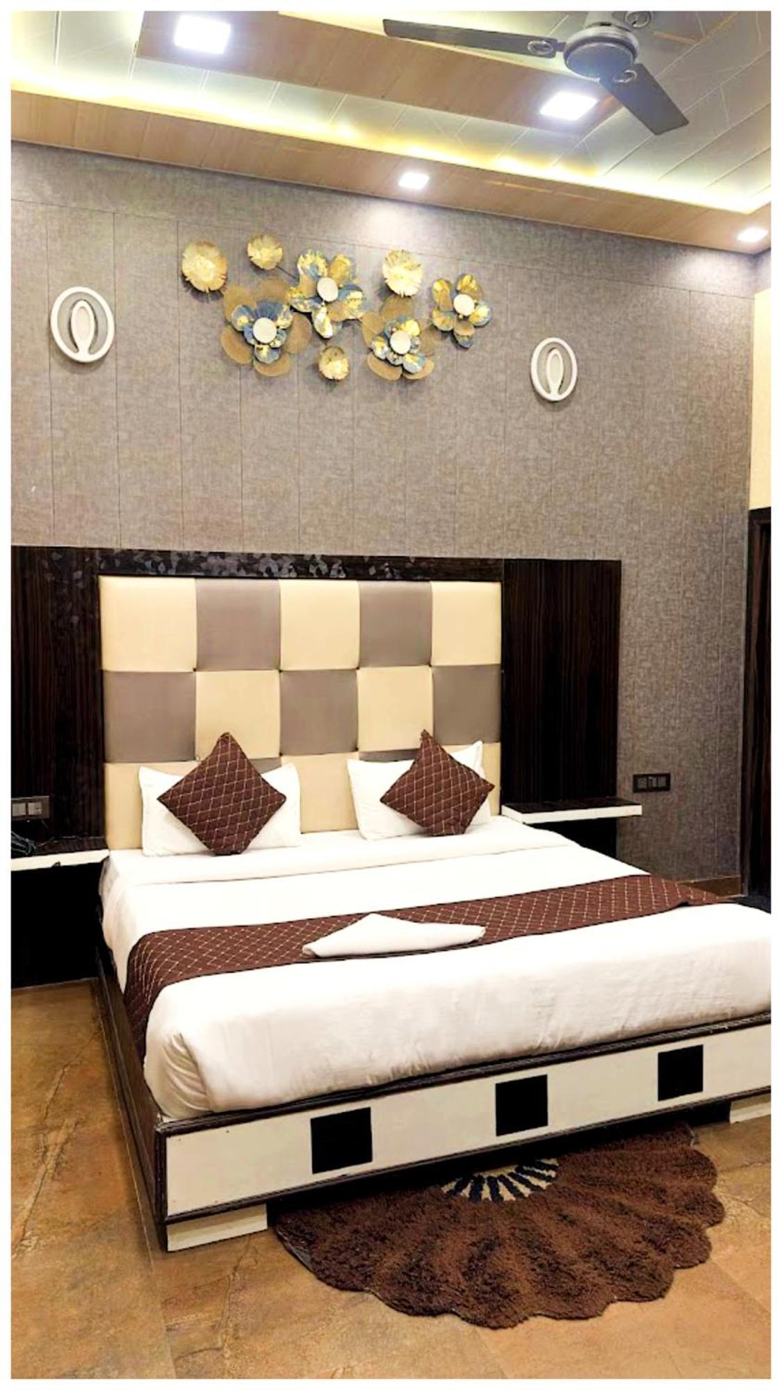 Grg Pardesi Hotel Haridvár Kültér fotó
