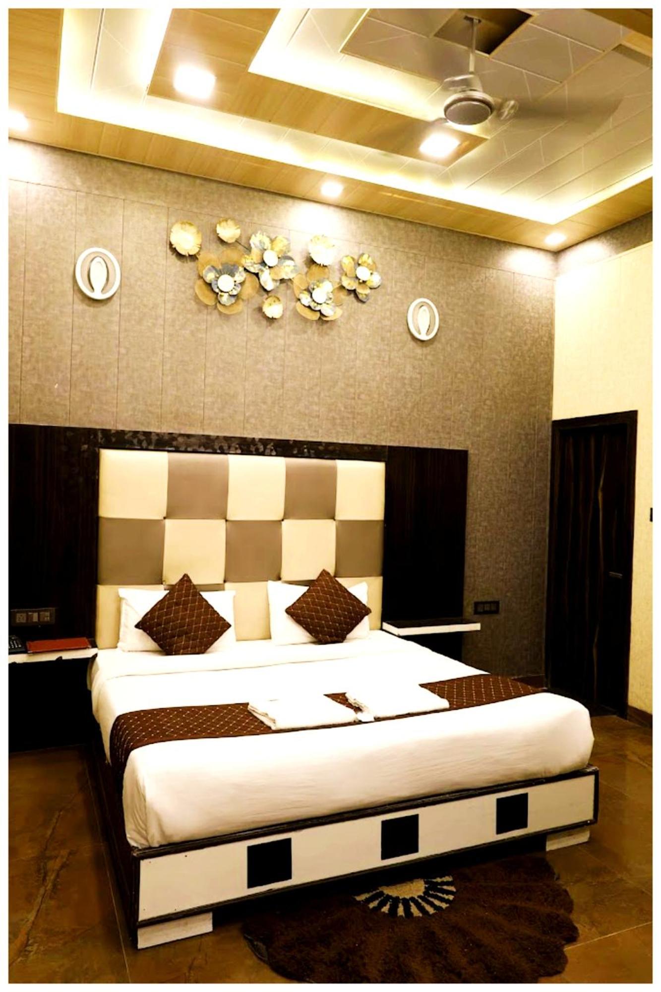 Grg Pardesi Hotel Haridvár Kültér fotó
